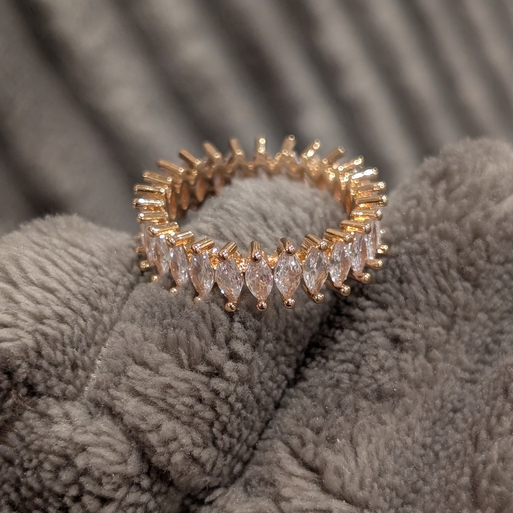 Eternity Band CZ & 18k Rose Gold Ring Hypoallergenic & High Quality! Size 9
